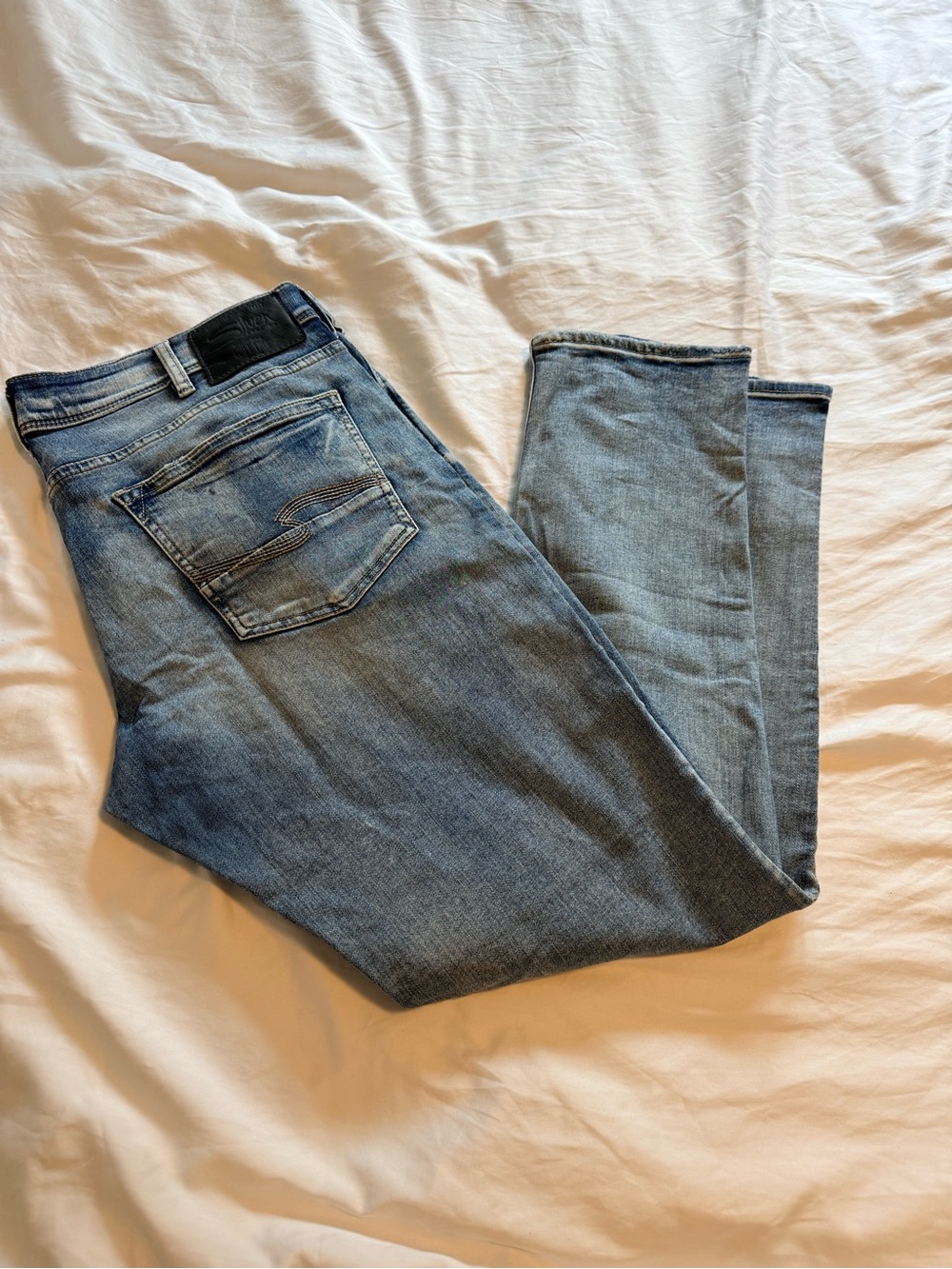 Silver Jeans Men's Faded Blue Straight Jeans